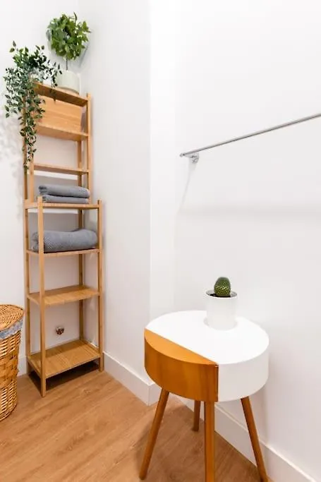Santa Cruz Old Town: Historic Heart Of The City Apartment