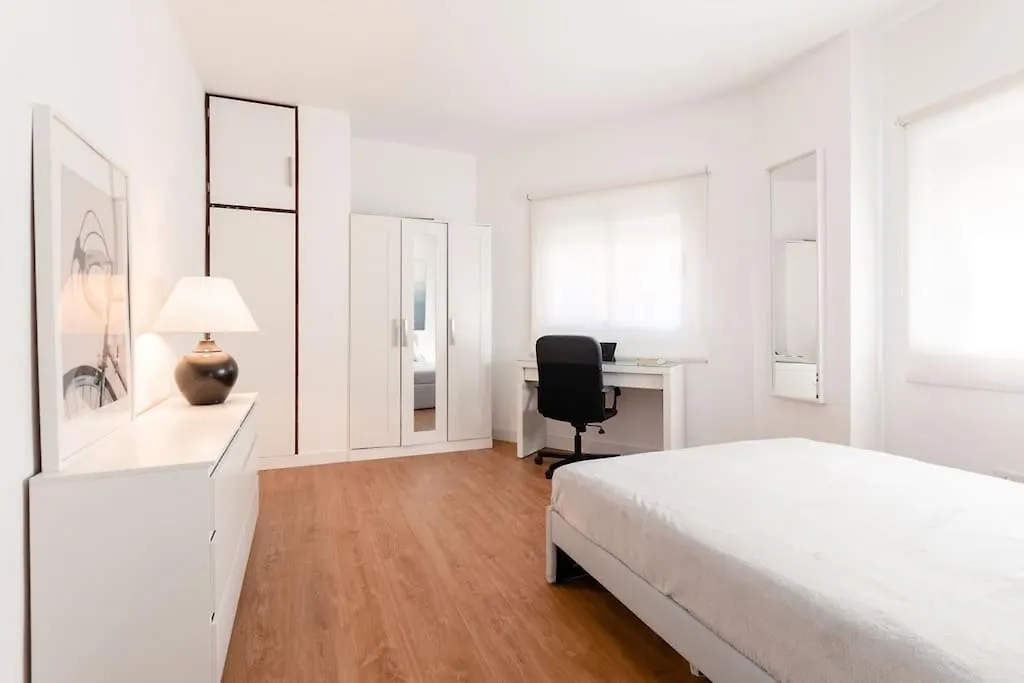 Apartment Santa Cruz Old Town: Historic Heart Of The City Spain